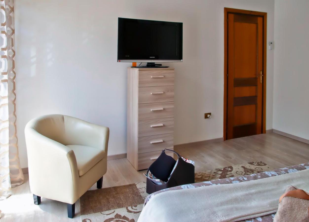 Montellinos Suite Tortora Сант'Антьоко Екстер'єр фото